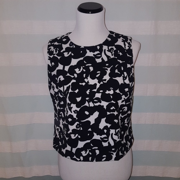 Black and white abstract floral top - Picture 2 of 5